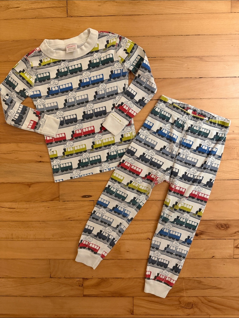 Kids Train Print Long Sleeve Pajama Set - Multicolor